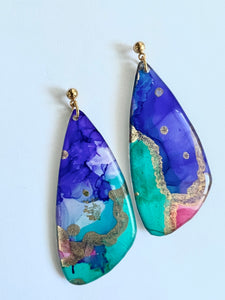 FRENCHIE & MINT | Resin Painted Tear Drops Gold Earrings