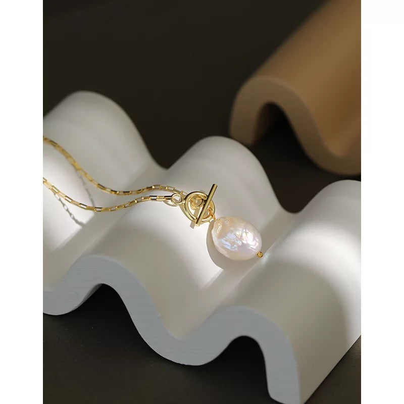 FRENCHIE & MINT | Baroque Pearl Necklace